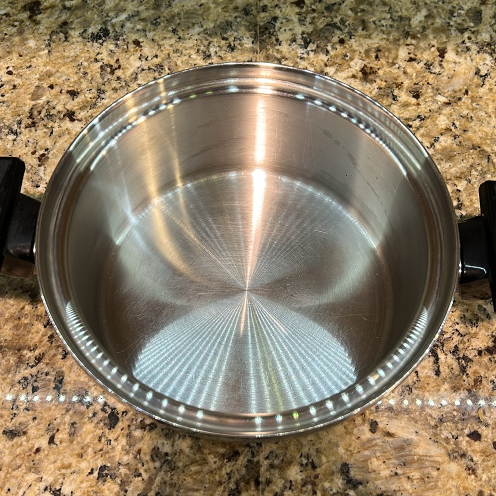 Royal Prestige T304 SS 1.5 Qt Stainless Steel Vented Stockpot - Picture 7 of 9